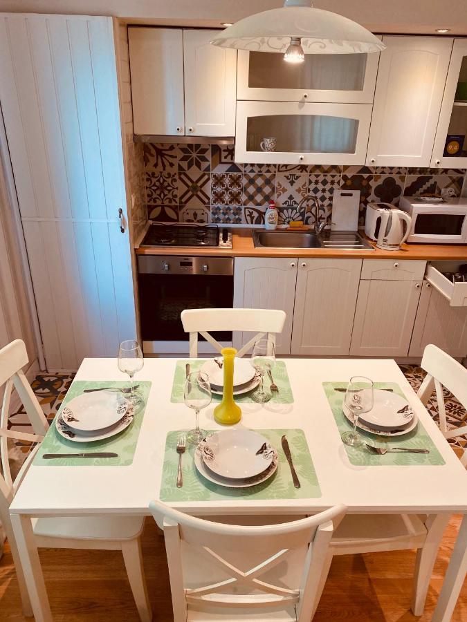 Igi White Flat With Free Private Parking Apartman Kolozsvár Kültér fotó