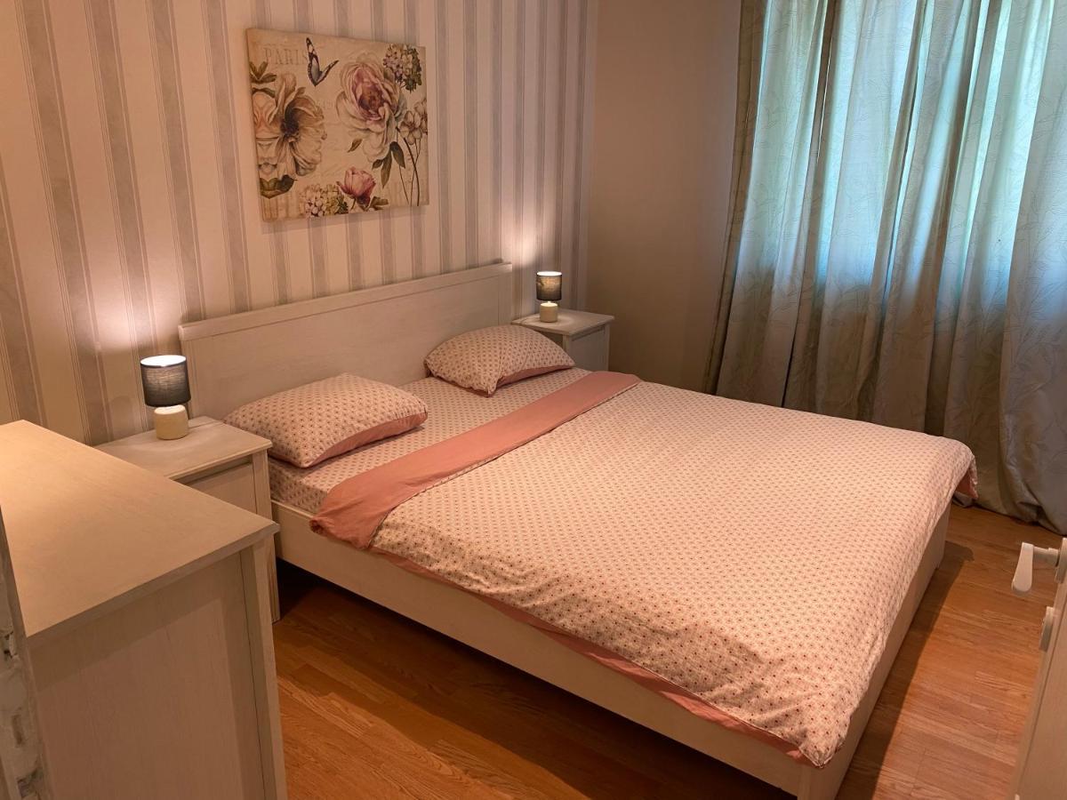 Igi White Flat With Free Private Parking Apartman Kolozsvár Kültér fotó