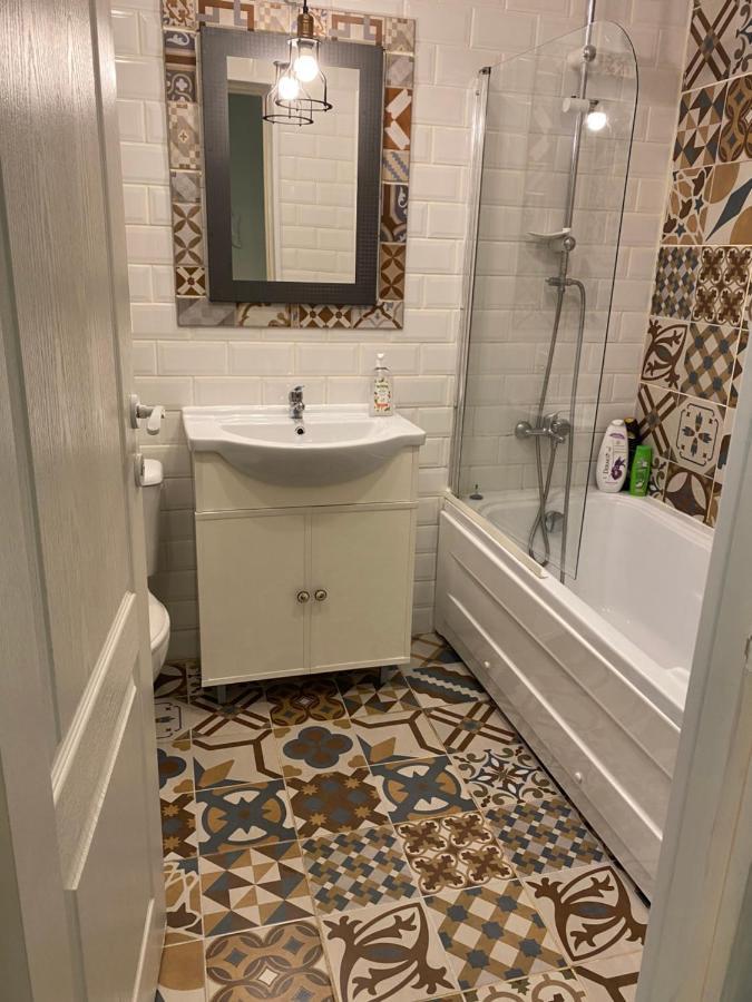 Igi White Flat With Free Private Parking Apartman Kolozsvár Kültér fotó